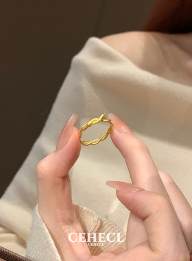 原创设计师金色灵蛇缠绕戒指轻奢