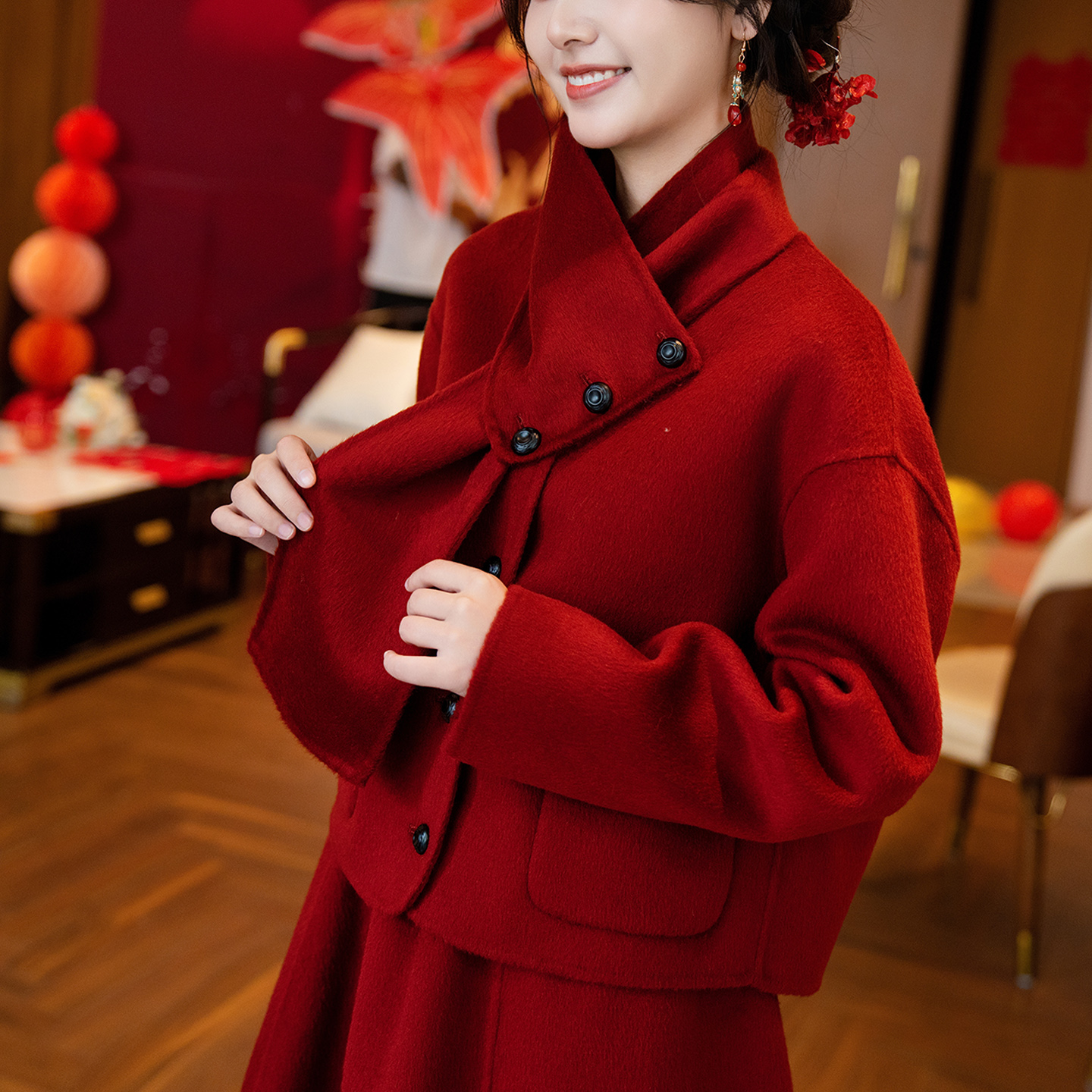 苏爱红荳围巾款红色羊毛套装女秋冬新娘高级结婚订婚气质毛呢外套 - 图1