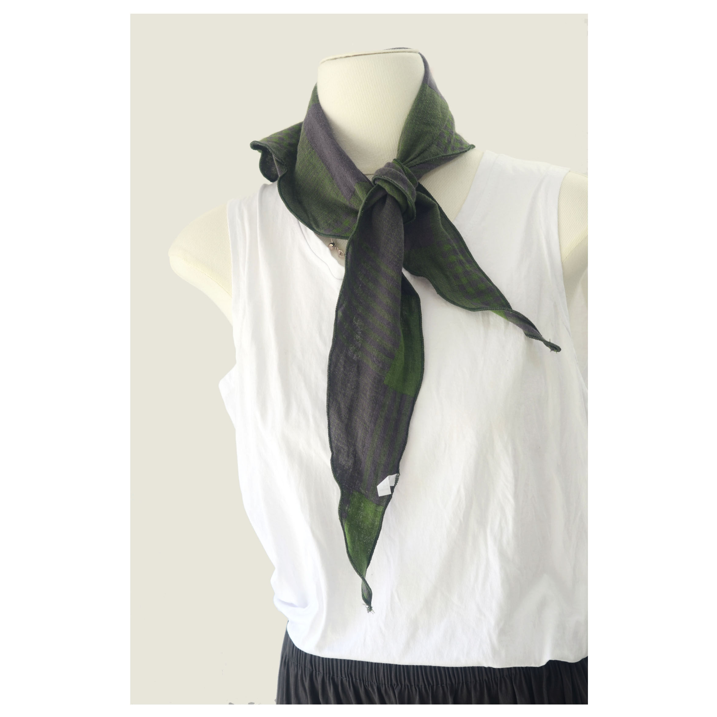 文艺范复古感棉麻格子三角巾 优质双面护颈防风旅行小披肩头巾潮,淘宝优惠券,粉丝福利购,淘宝优惠卷