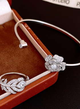 冷淡风锆石山茶花羽毛戒指手镯