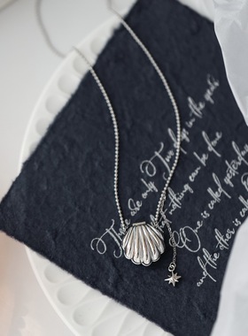 不掉色小众轻奢设计银色贝壳珍珠项链女T恤卫衣长款高级感毛衣链