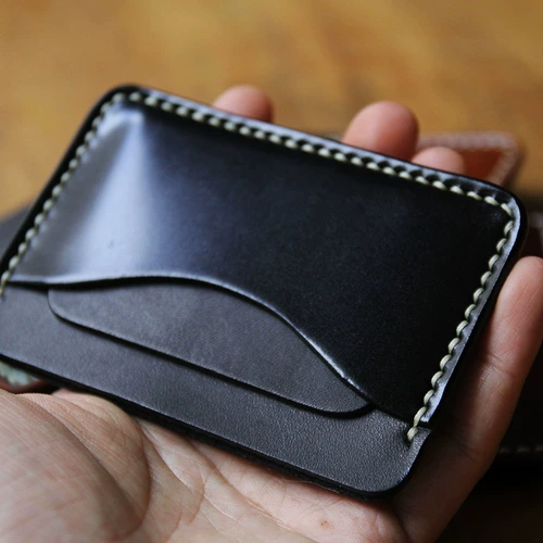 Медленная работа ручной работы сумки для карт