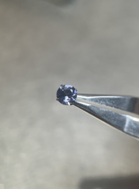 F136钛合金内螺旋天然堇青石 5毫米0.9牙口耳骨钉