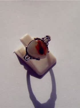 红皮白肉戒指包银新疆和田玉籽料