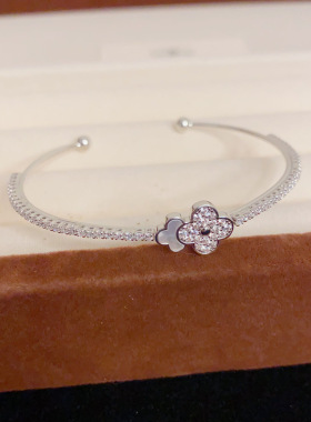 小众时尚百搭微镶锆石四叶花手镯个性精致简约高级感超闪手环批发