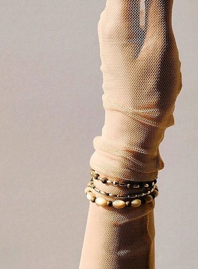 子休新款百搭通勤金米粒手链