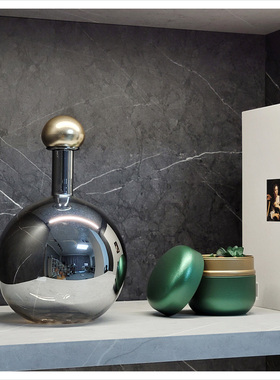 简约风软装客厅玄关相架组合挂画