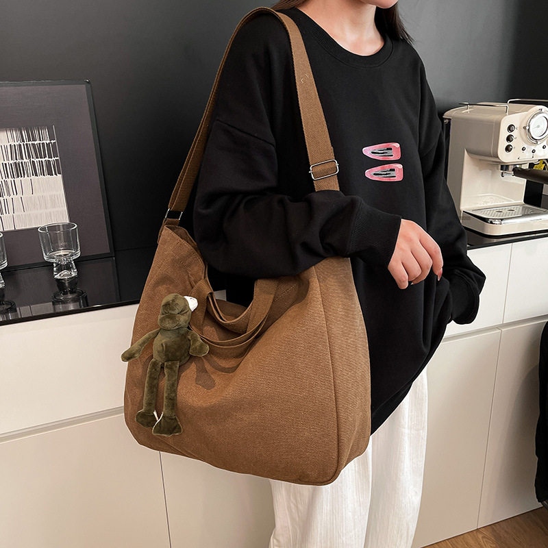 原创帆布大包腋下包 学生上课斜挎包复古秋冬托特包单肩通勤包T,淘宝优惠券,粉丝福利购,淘宝优惠卷