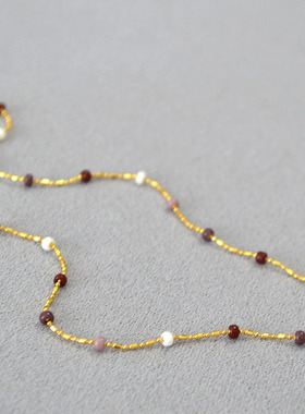 日韩复古文艺莫兰迪雅致豆沙红色串珠细巧简约时尚轻奢项链锁骨链