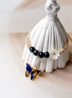 2026时尚2024春夏新款日韩文艺森系蝴蝶手链女 简约潮流饰品个性