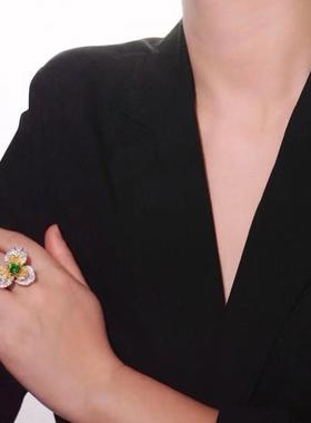 花朵纯银祖母绿色系戒指