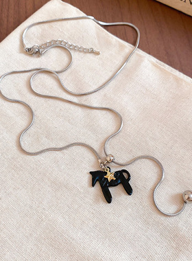 复古气质本命年小马项链饰品小众设计感毛衣链轻奢感项饰