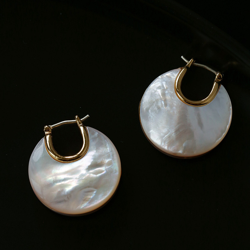 TU家法式复古优雅小众设计天然白贝母耳环高级轻奢百搭耳钉耳饰女,淘宝优惠券,粉丝福利购,淘宝优惠卷