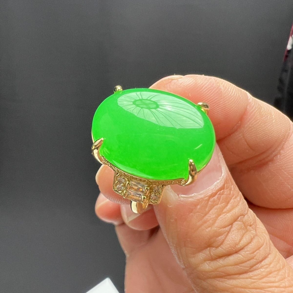 Natural Burmese a-grade jadeite ice seed sun green large egg face ring live ring 14k gold inlaid female genuine female ring