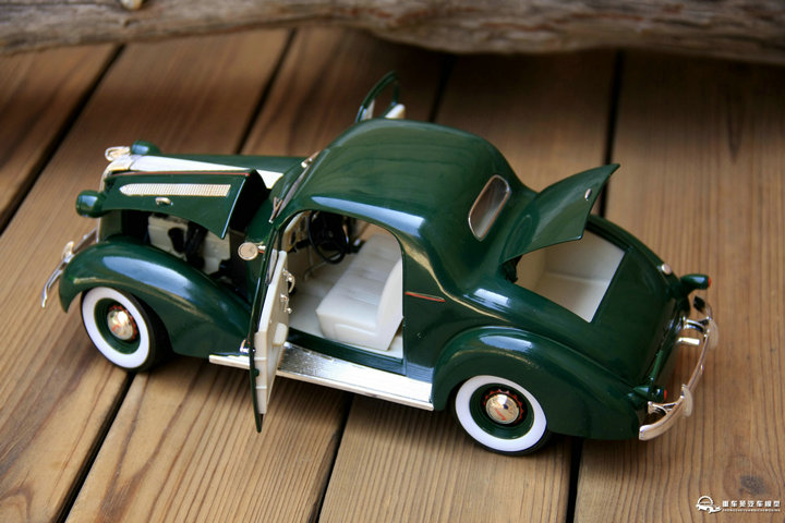 特价 西格耐 庞蒂克 1936 pontiac deluxe1:18老爷车合金汽车模型