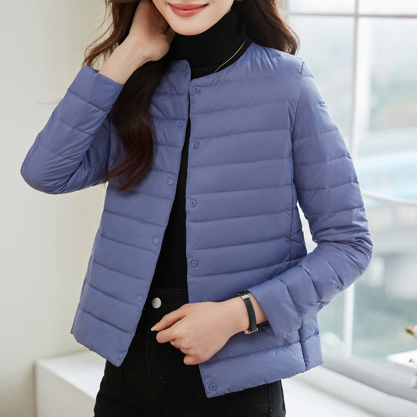 冬季羽绒服女款2025年新款爆款女装无领鸭绒内胆轻薄短款女士外套