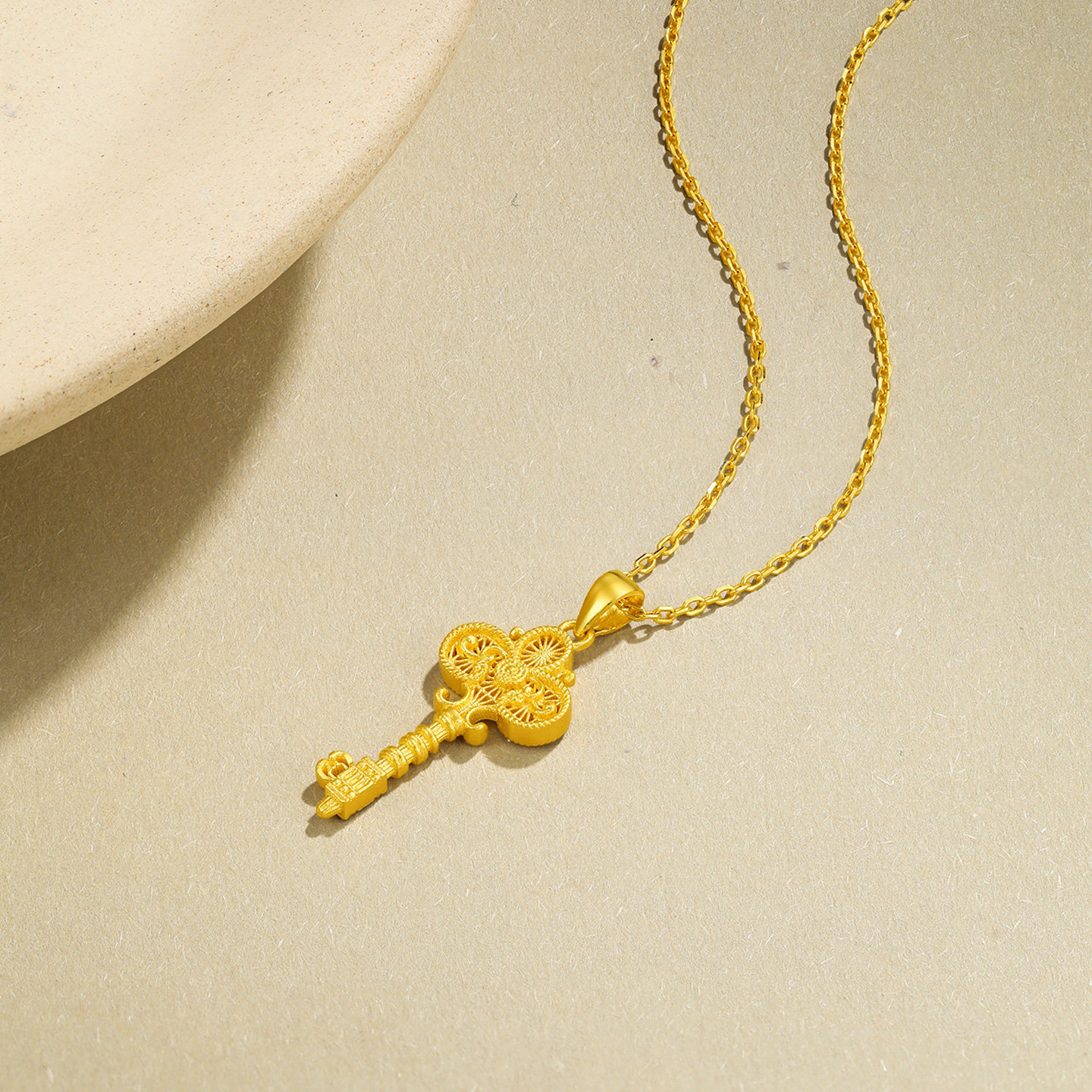 赛菲尔黄金钥匙吊坠足金999.9金钥匙三叶草挂坠权仗之匙节日送礼,淘宝优惠券,粉丝福利购,淘宝优惠卷