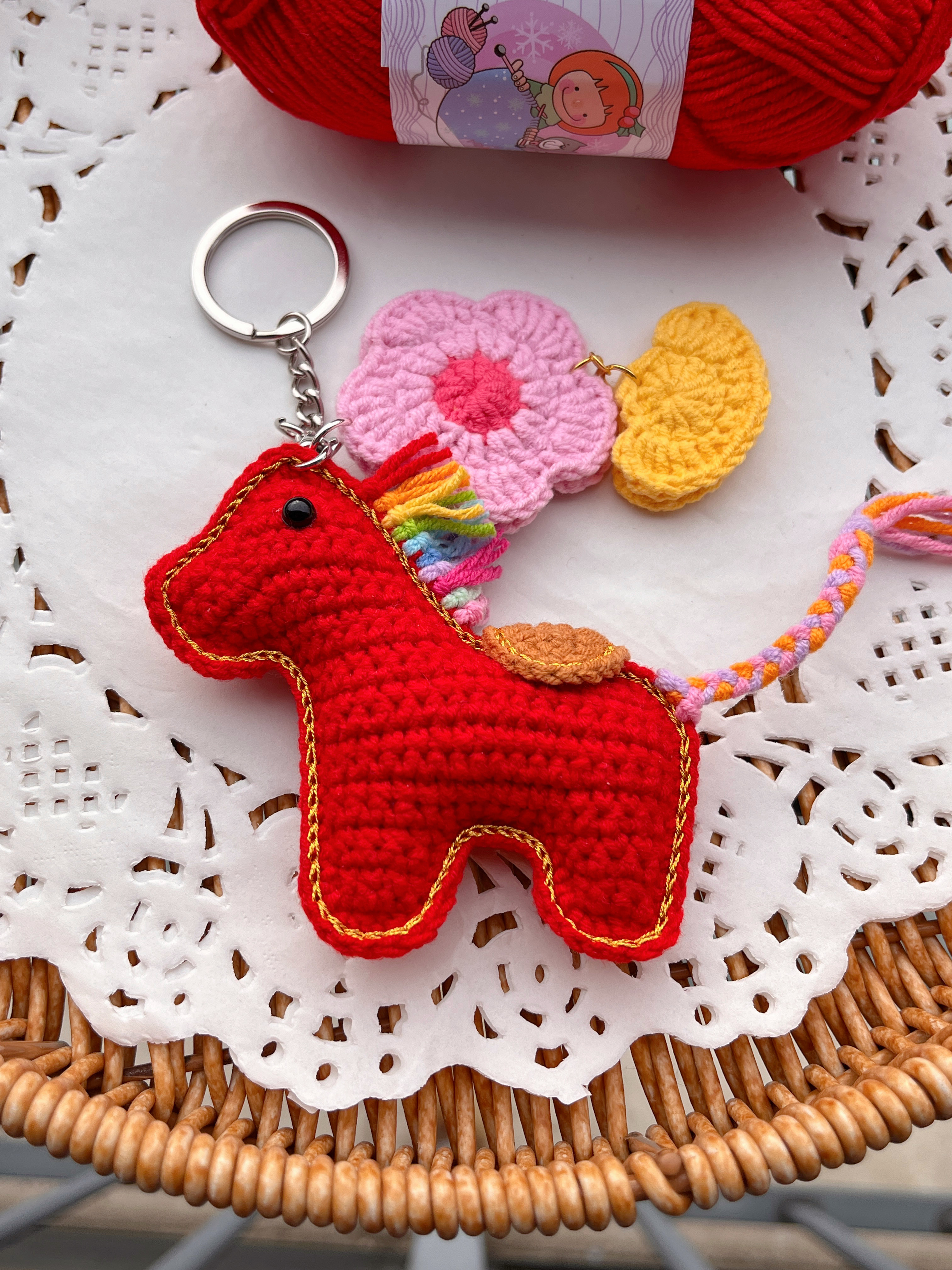 【成品】手工钩织马上有钱本命年小马钥匙扣马年包挂饰精美礼物,淘宝优惠券,粉丝福利购,淘宝优惠卷