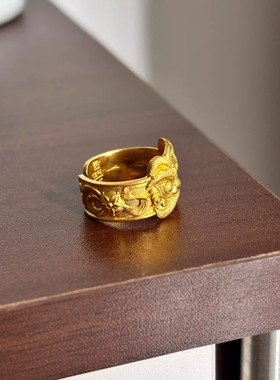 「瑞兽呈祥」18k金色醒狮瑞兽戒指国潮轻奢风转运霸气男尾戒指环