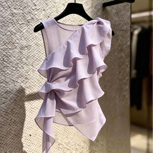 Lilac ruffle design sleeveless top 2026 summer ຮູບແບບໃຫມ່ tops ເປັນເອກະລັກແລະງາມສໍາລັບແມ່ຍິງ