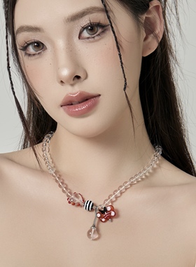 卡通可爱蝴蝶吊坠透明串珠项链