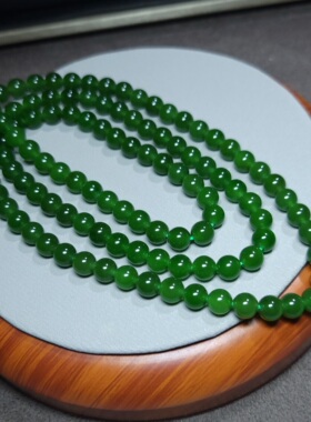 Z031801 新疆的猫37.8克R6冰润细腻油亮美美菠菜绿碧玉108禅串