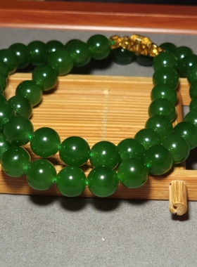 新疆的猫L120602 77.8克，10mm色度纯正的老坑菠菜绿碧玉圆珠项链