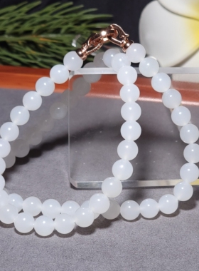 新疆的猫L101405 47.0克直径8mm白度浓郁于田料羊脂白玉圆珠项链