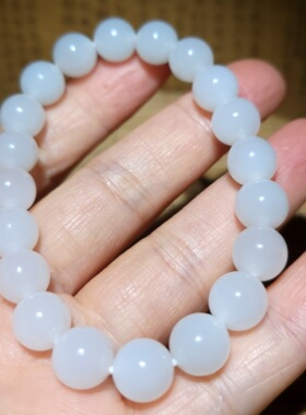 zg031102 新疆的猫26.0克白度浓郁油脂状青海羊脂白玉圆珠手链