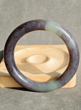 新疆的猫W121505 71.8克，特色且靓美的青海烟紫玉手镯