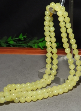 L040203新疆的猫79.7克直径8mm色调鲜亮且末黄口玉圆珠108项链