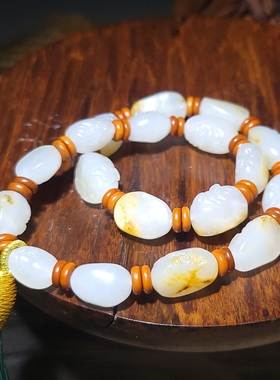 新疆的猫YQ010704 42.2克油润老熟度特白玉籽料十八子罗汉手持