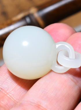 新疆的猫JJ122519  11.3克，青海晴水浅黄色珠子挂件