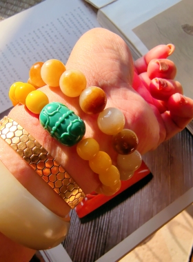 新疆且末糖白玉圆珠手串男女款12mm单圈玉石手链糖料红糖白肉