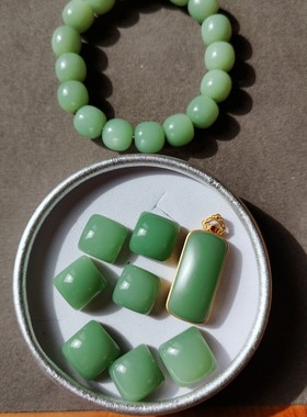 和田玉碧玉粉青瓷白羊脂级戒面无结构纯色带转光效应灵动