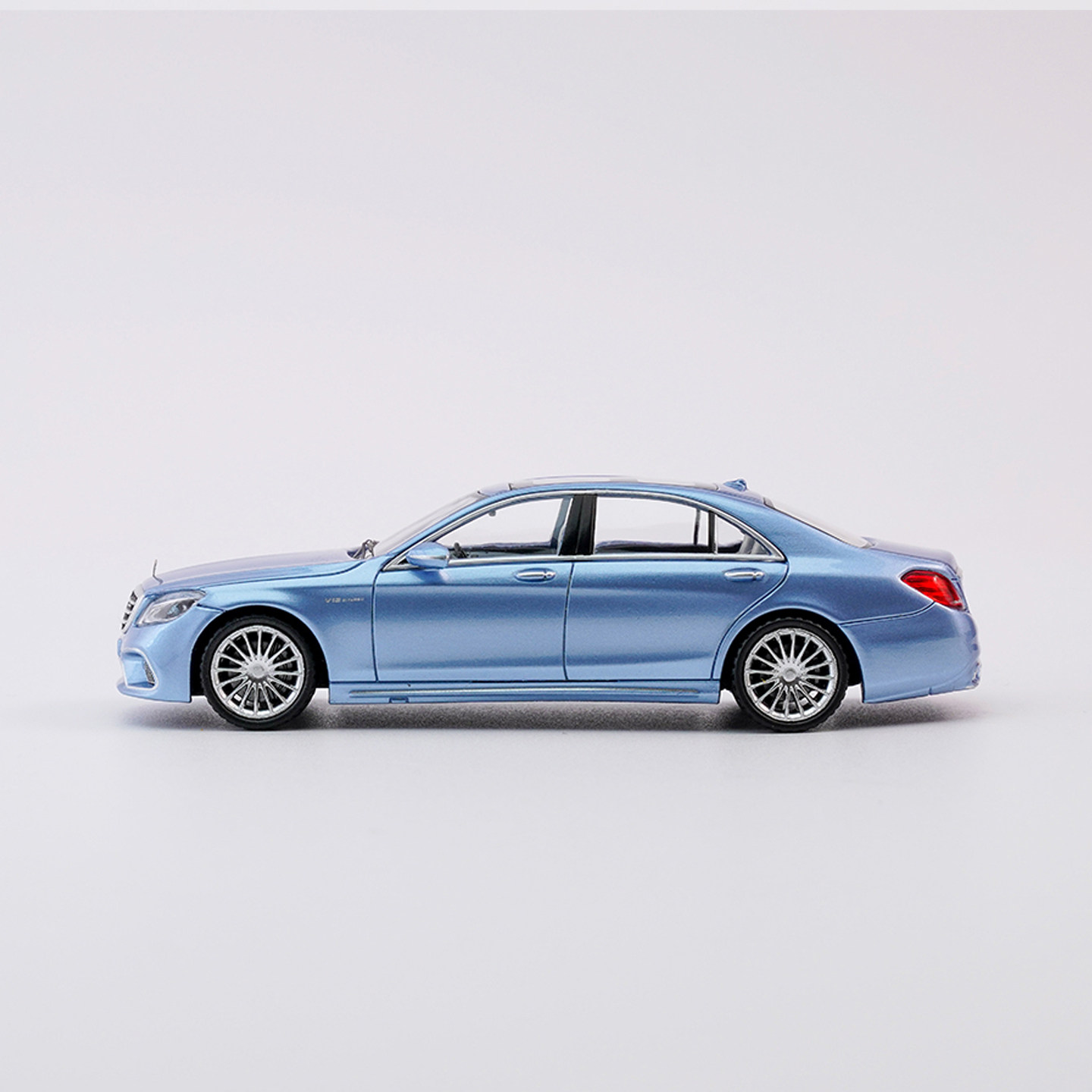 奔驰AMG S65L W222 S Class S级 King Model 1:64 合金汽车模型 - 图1