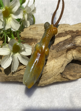 黄白河磨玉红山仿古件螳螂和田玉