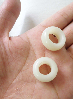 戒指圈子牙圈指环扣白玉菩提根