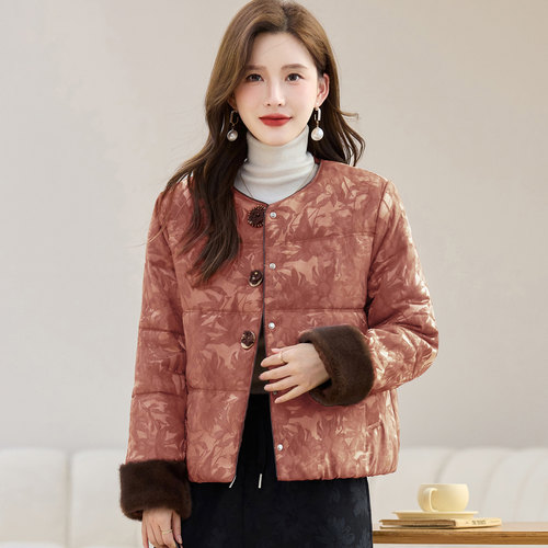 大码新中式国风短款羽绒服女冬装新款小个子妈妈高端保暖时尚外套 - 图2