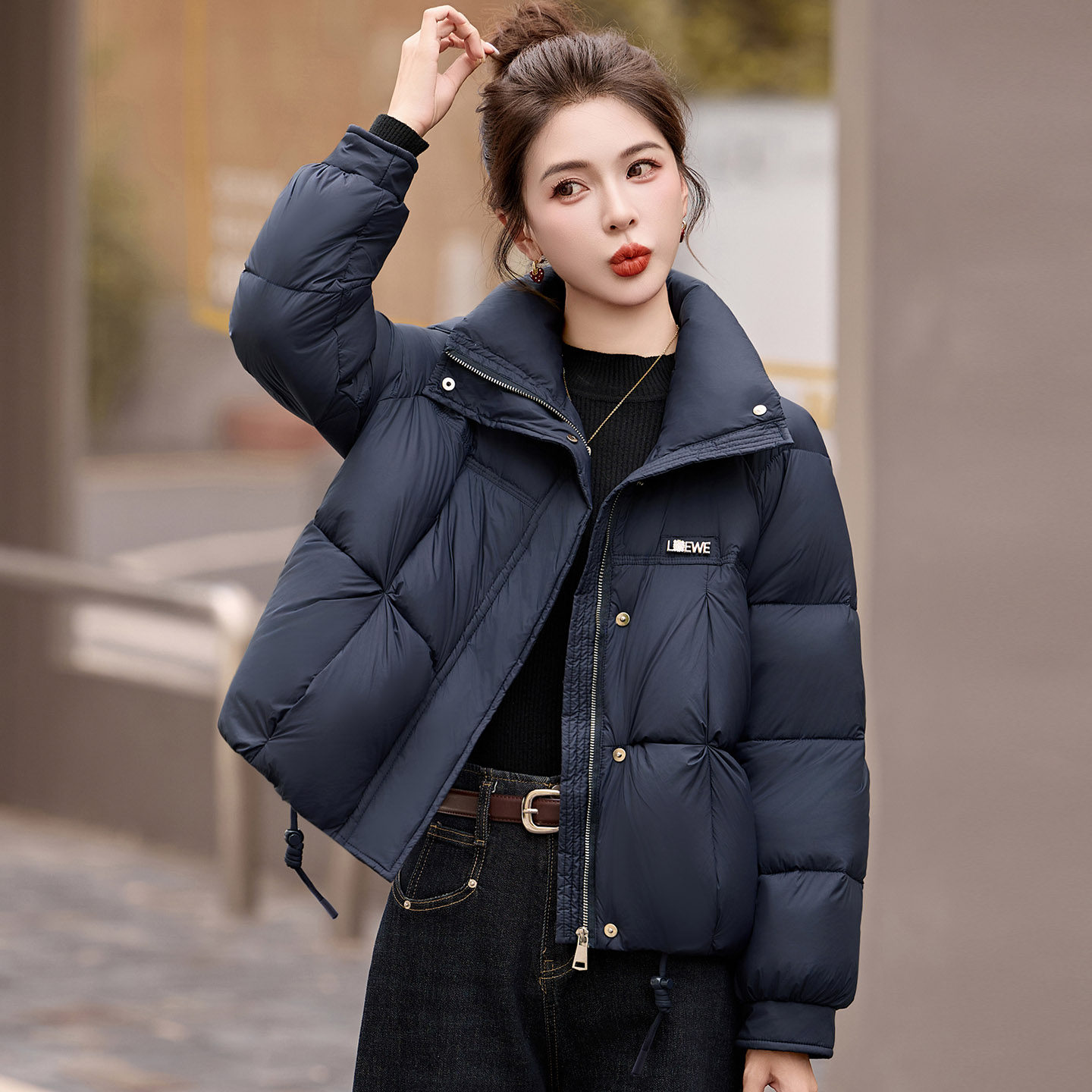 大码宽松红色短款羽绒服女2025冬季新款加厚保暖时尚白鸭绒外套,淘宝优惠券,粉丝福利购,淘宝优惠卷