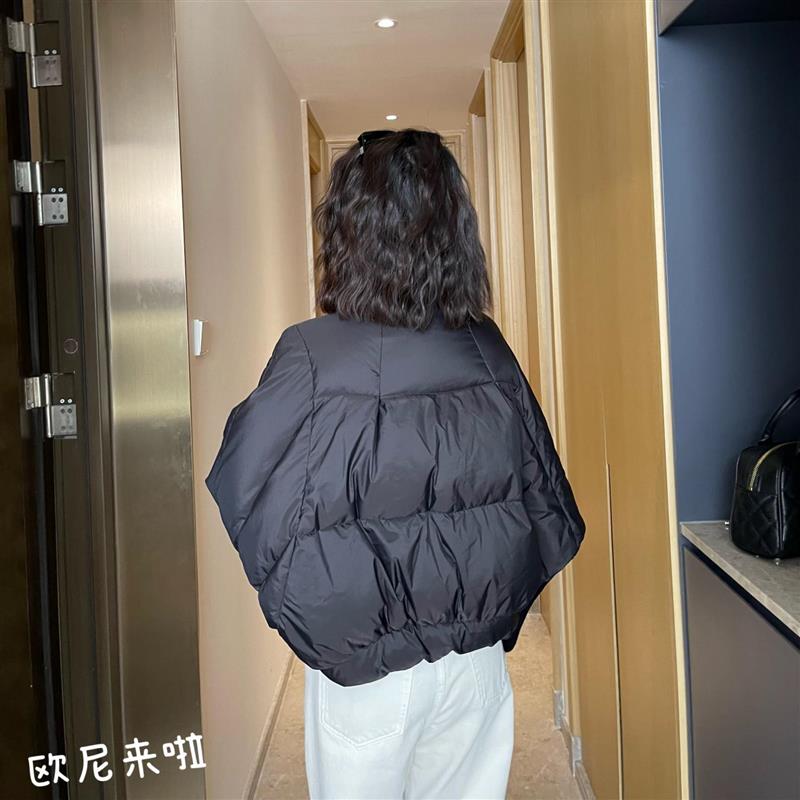 欧尼家羽绒服女2023秋冬新款韩版立领蝙蝠袖斗篷式白鸭绒外套