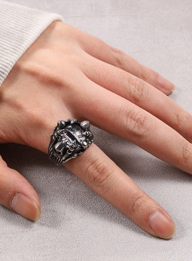 男戒恶魔骷髅头潮男个性复古钛钢嘻哈潮人男士戒指街头朋克理发师