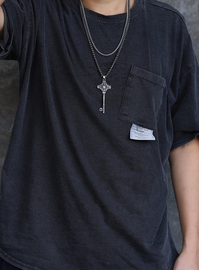 日系钥匙男士高街风钛钢复古吊坠