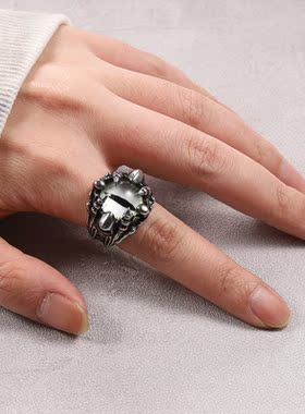 ins朋克戒指恶魔之眼男士个性复古高街钛钢嘻哈夸张小众高级感男
