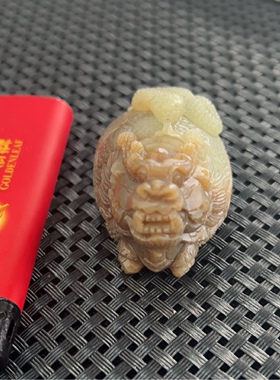 新疆和田玉挂件糖玉纯手工雕刻玄武配件