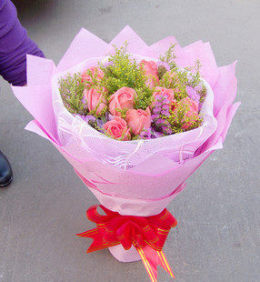 手揉纸 玫瑰花材料 鲜花包装纸 川崎玫瑰折纸 花艺纸 63*62 - 图1
