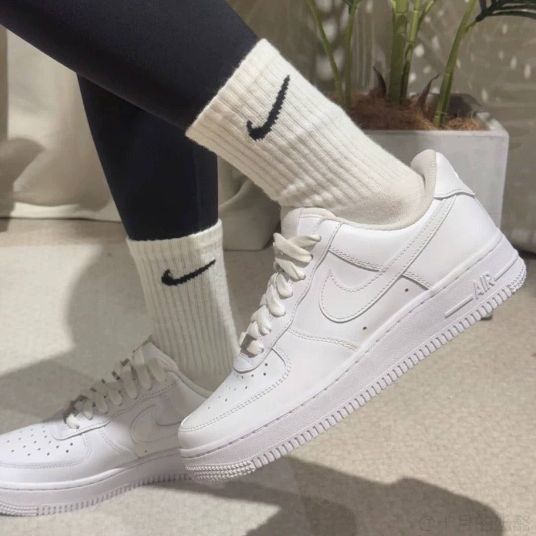 耐克/Nike Air Force 1低帮 空军一号 板鞋 女款 白色DH2920-111,淘宝优惠券,粉丝福利购,淘宝优惠卷