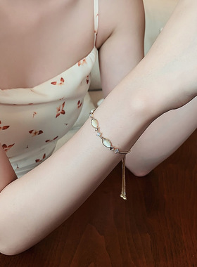 猫眼石简约小鱼手链女日韩ins潮冷淡风小众手环个性设计气质手饰