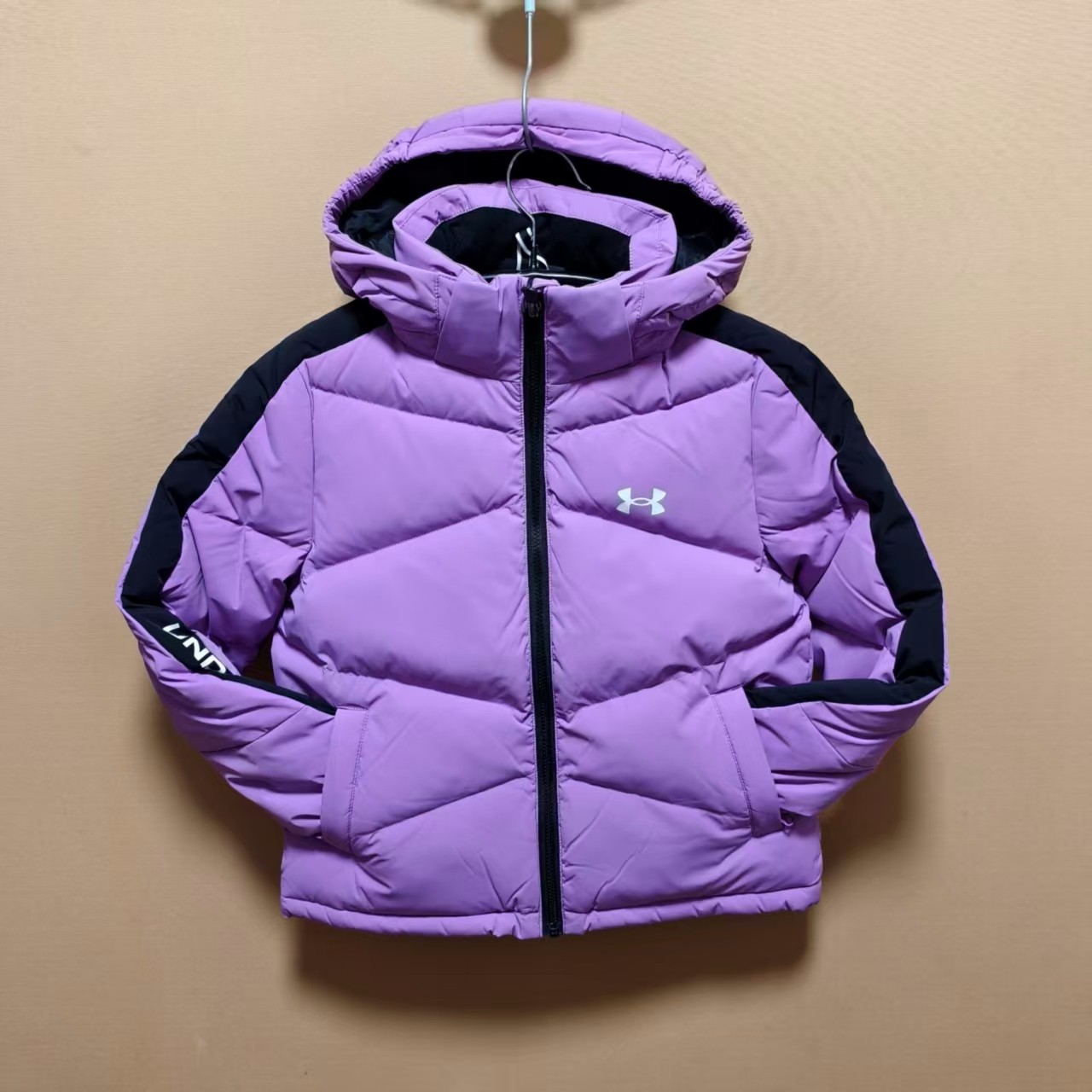 安德玛童装女童秋冬季厚外套连帽短款羽绒服保暖运动上衣断码处理,淘宝优惠券,粉丝福利购,淘宝优惠卷