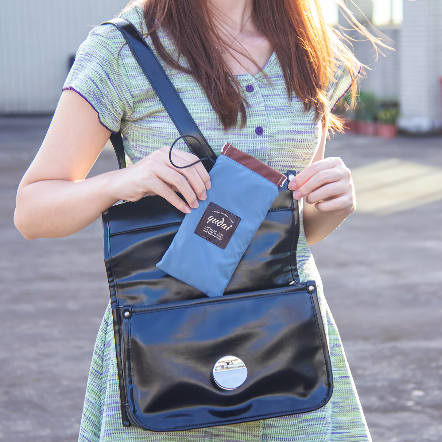 可挂眼镜收纳袋便携随身自动闭合墨镜太阳镜保护套近视眼镜收纳包,淘宝优惠券,粉丝福利购,淘宝优惠卷